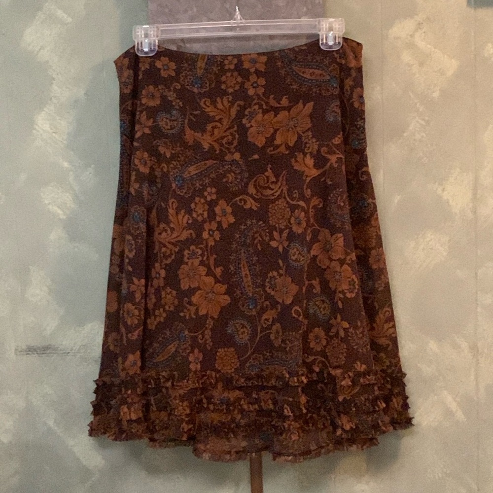 Ruby Road lightweight polyester ruffled bottom skirt. Size 14